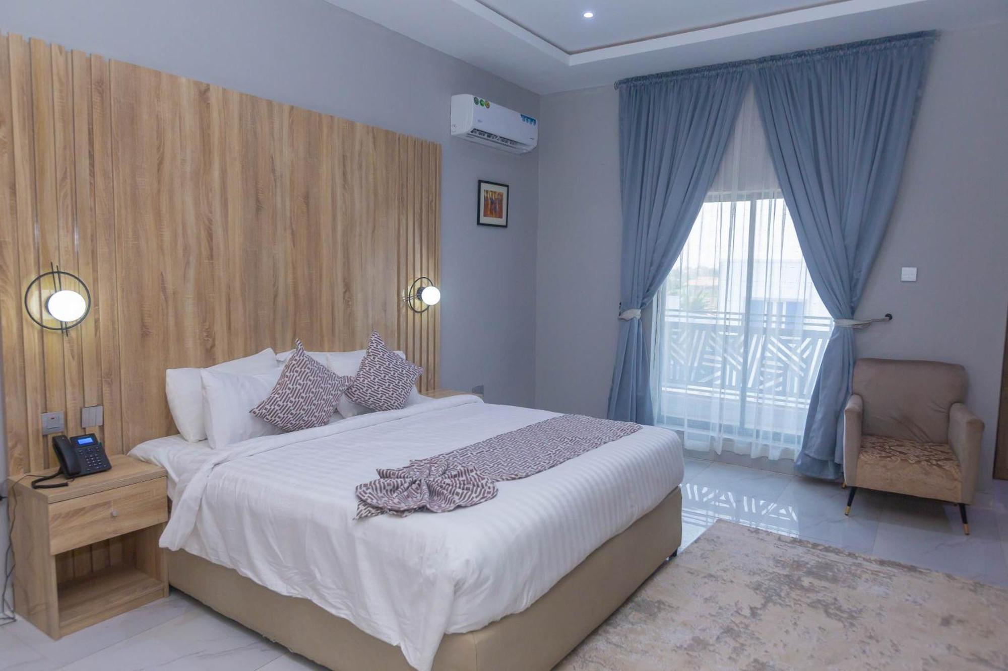 Ojaja Suites By Perennia Akure Kültér fotó