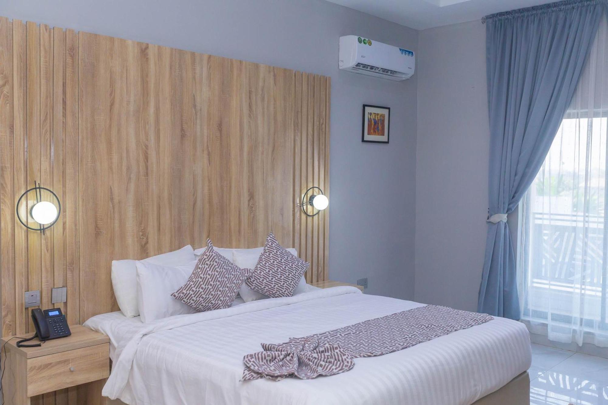 Ojaja Suites By Perennia Akure Kültér fotó