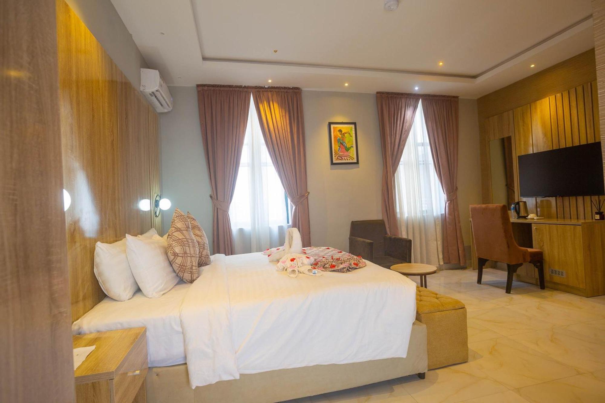 Ojaja Suites By Perennia Akure Kültér fotó