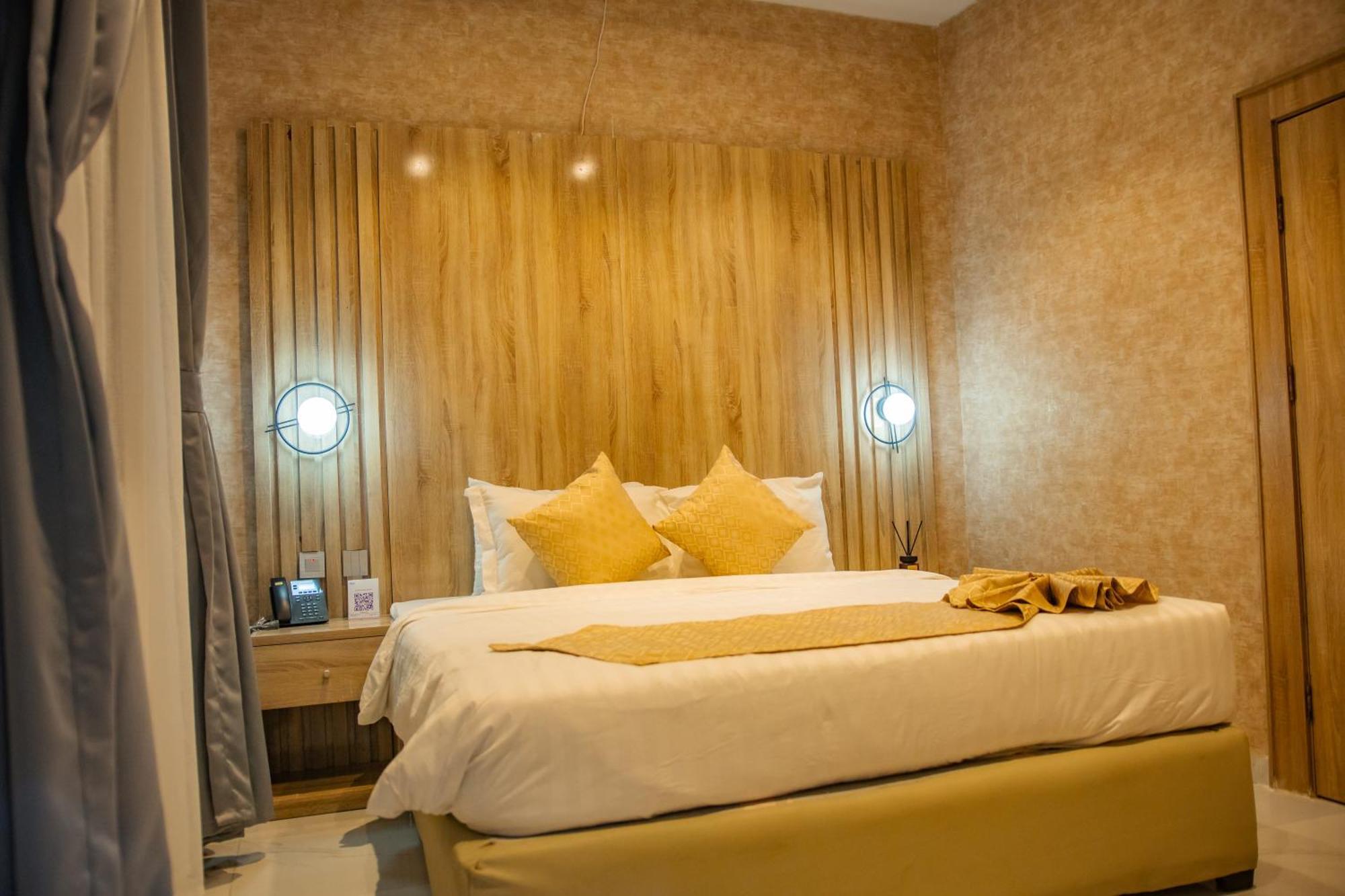 Ojaja Suites By Perennia Akure Kültér fotó