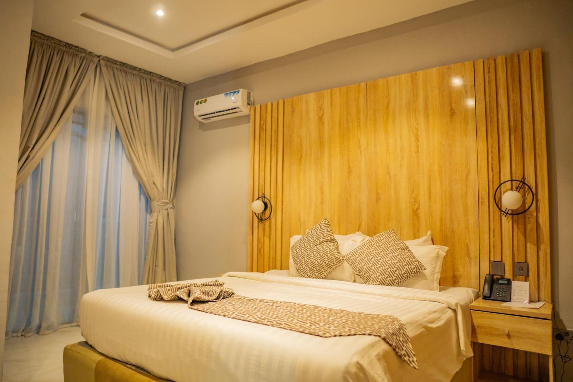 Ojaja Suites By Perennia Akure Kültér fotó