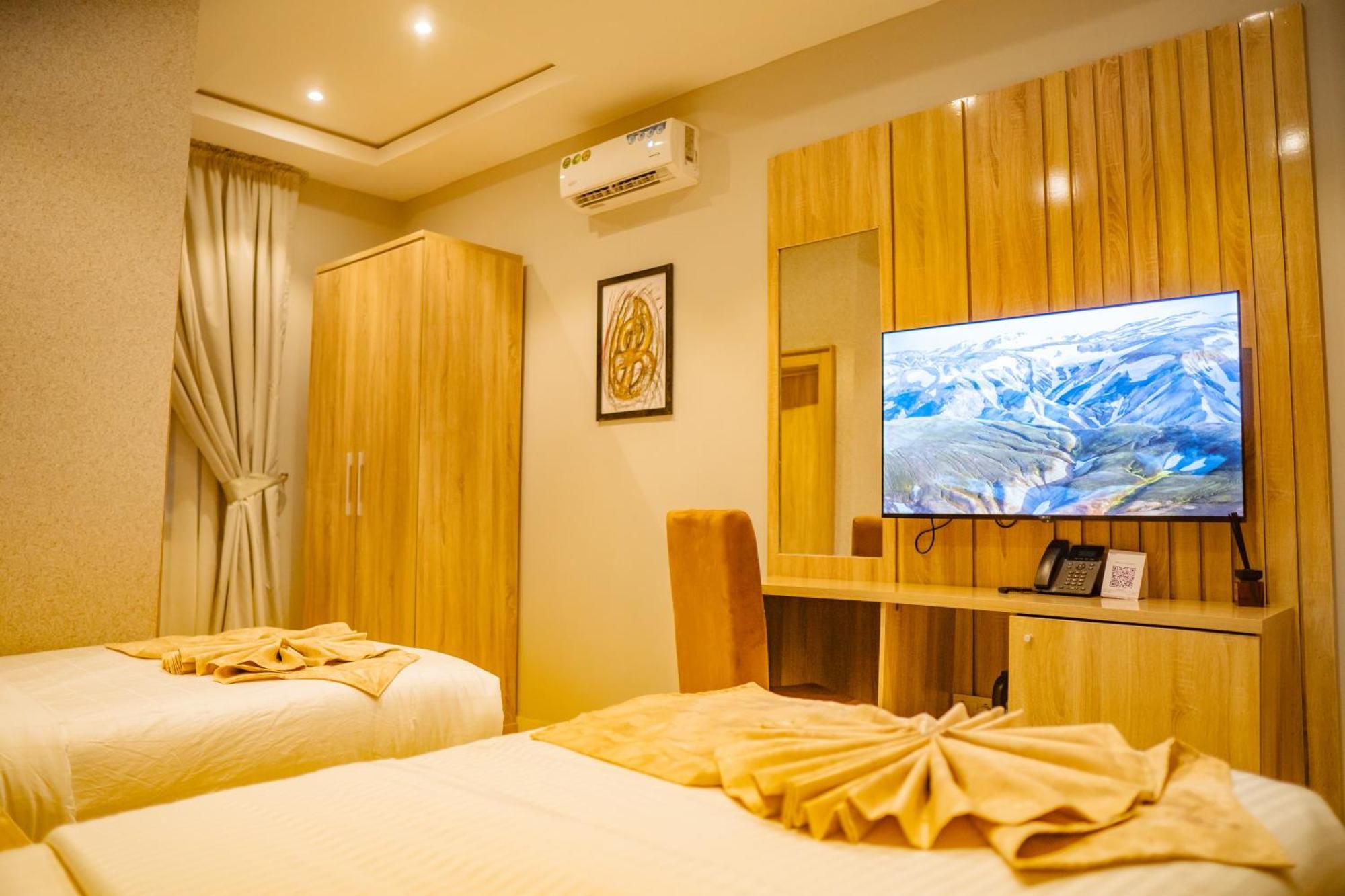 Ojaja Suites By Perennia Akure Kültér fotó