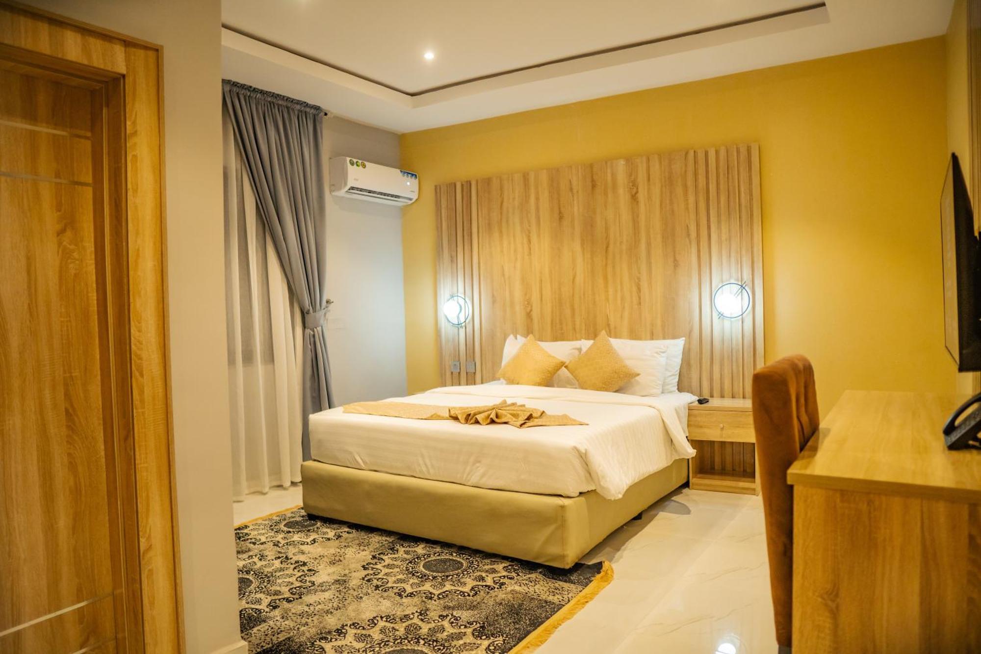 Ojaja Suites By Perennia Akure Kültér fotó