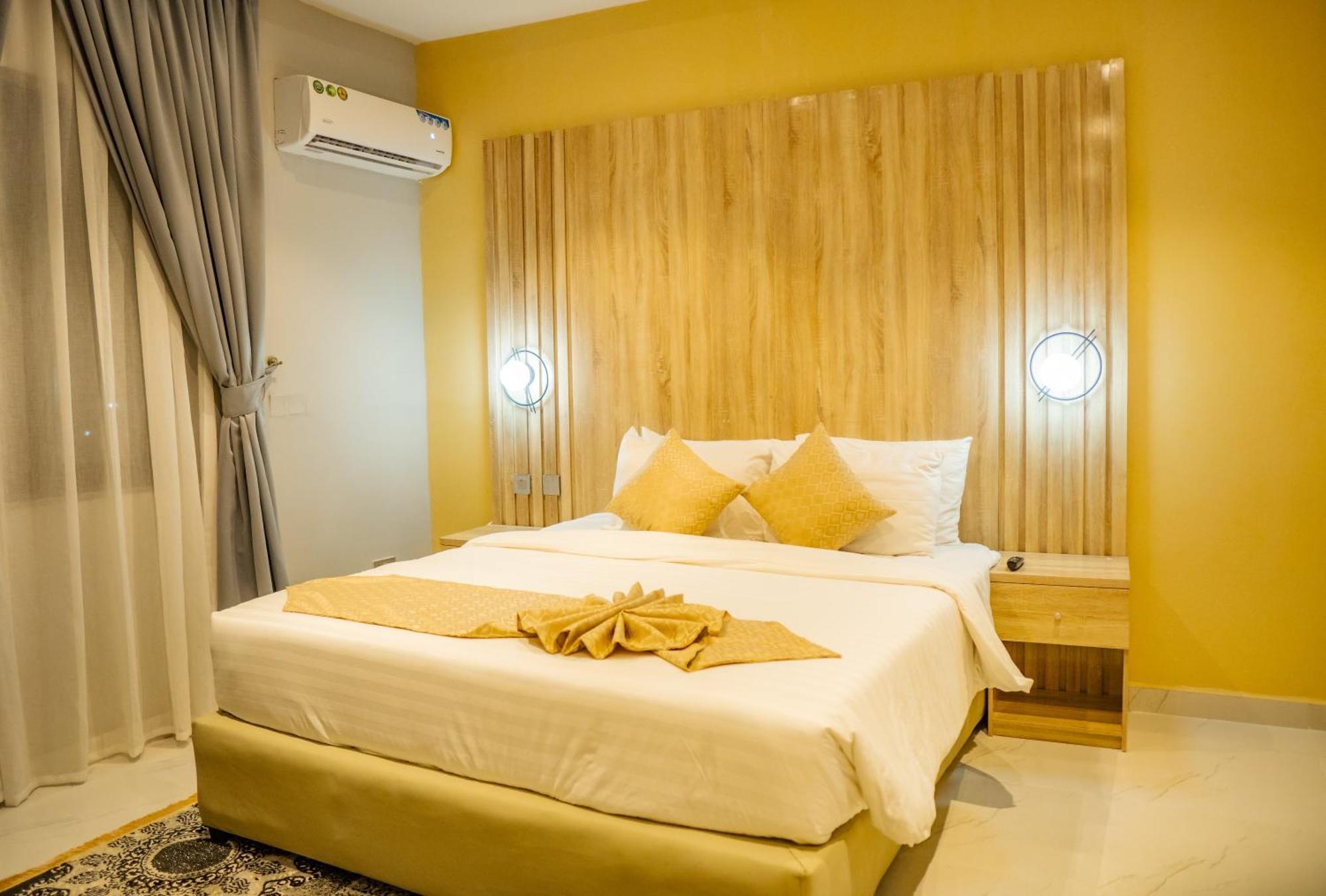 Ojaja Suites By Perennia Akure Kültér fotó