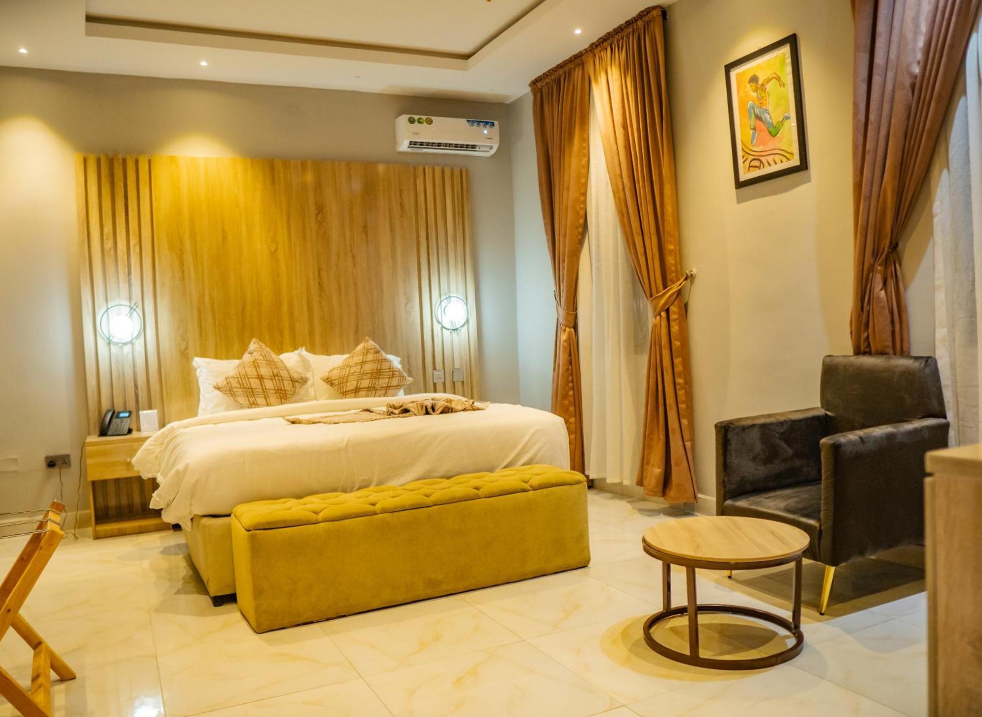 Ojaja Suites By Perennia Akure Kültér fotó