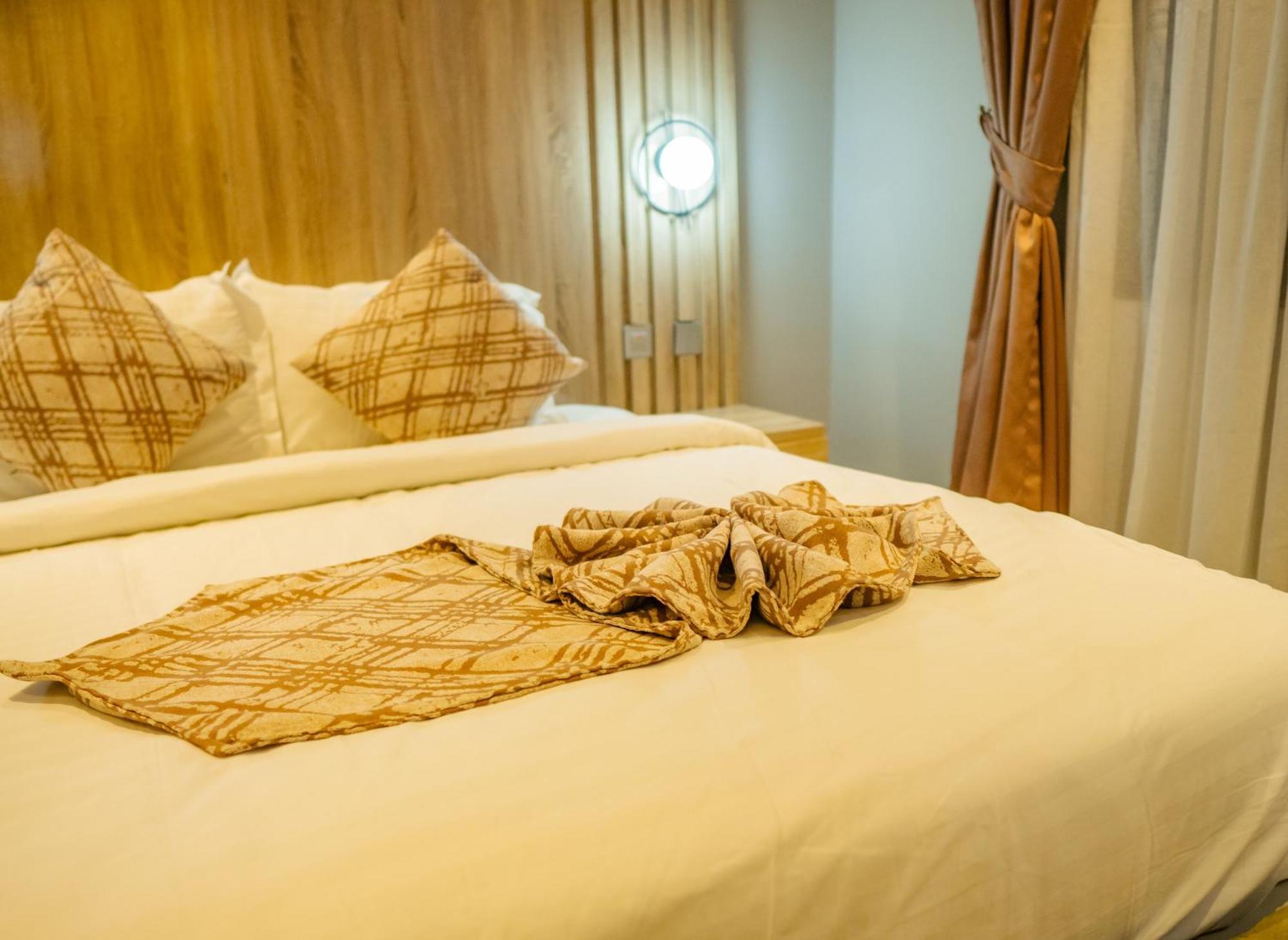 Ojaja Suites By Perennia Akure Kültér fotó